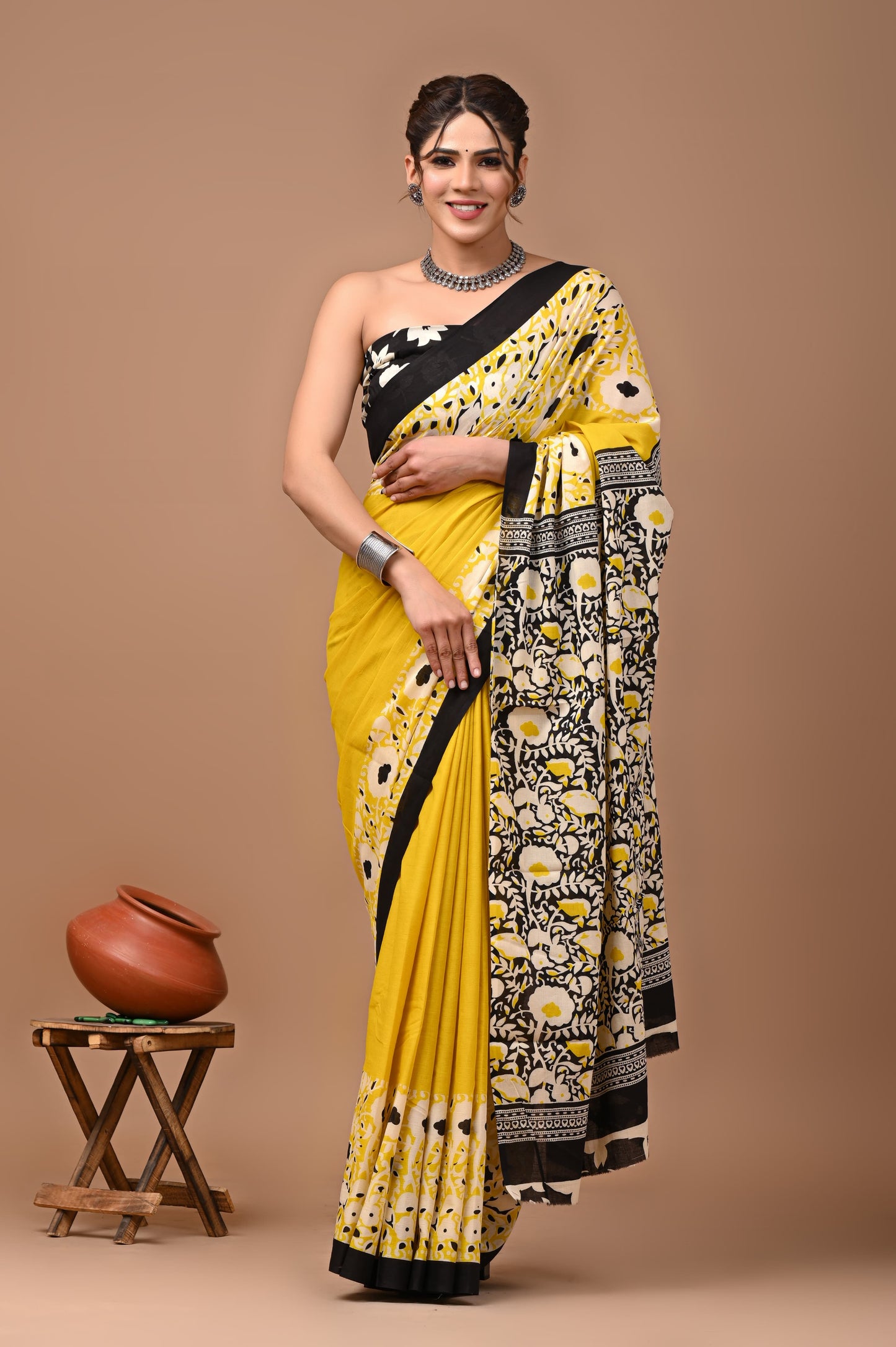 Premium Cotton Saree with Blouse Piece (BACS35)