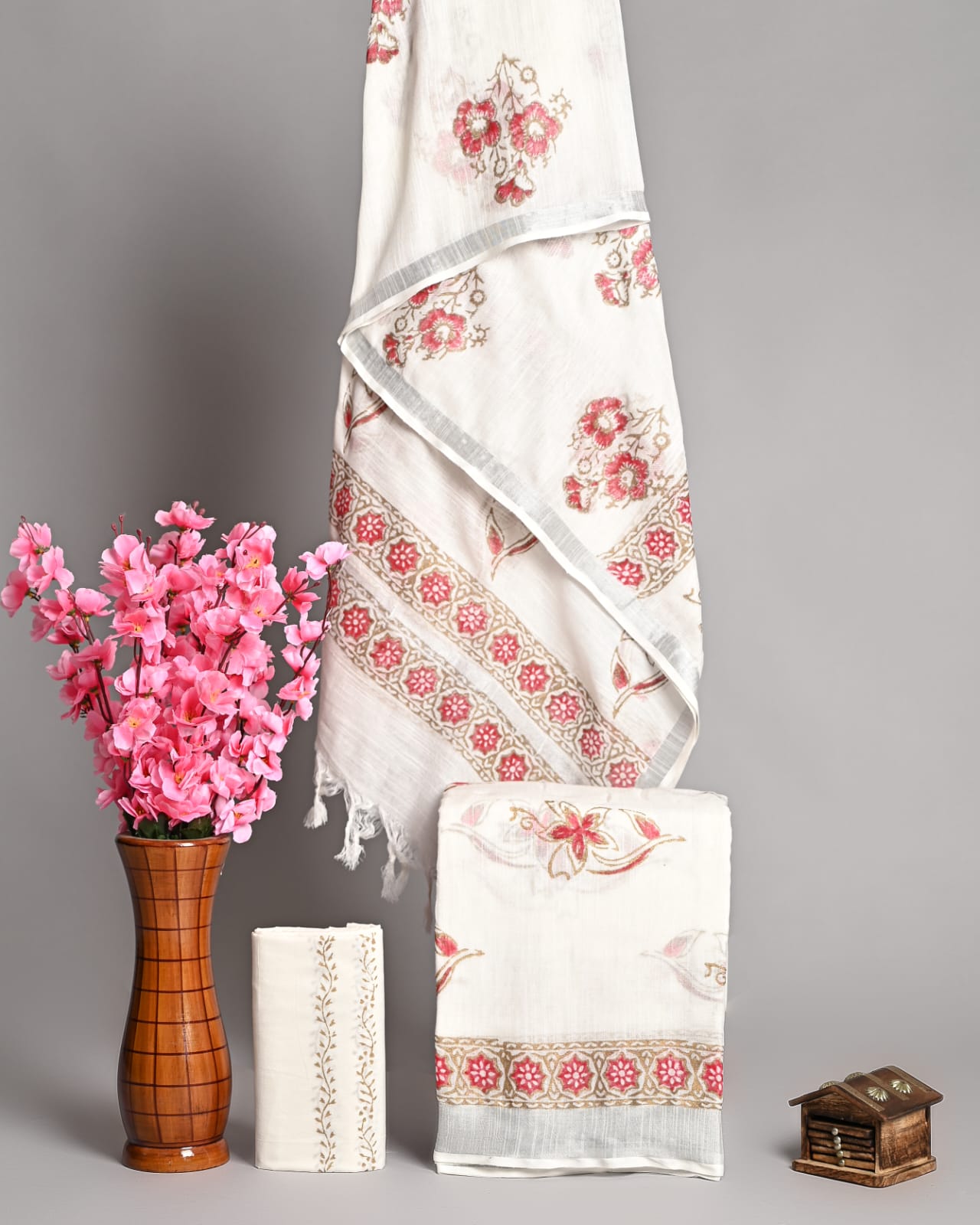 Premium Linen‑Cotton Suit with Zari Border (BACLS54)