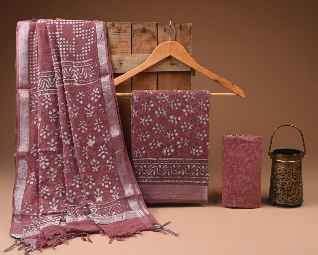 Premium Linen‑Cotton Suit with Zari Border (BACLS15)