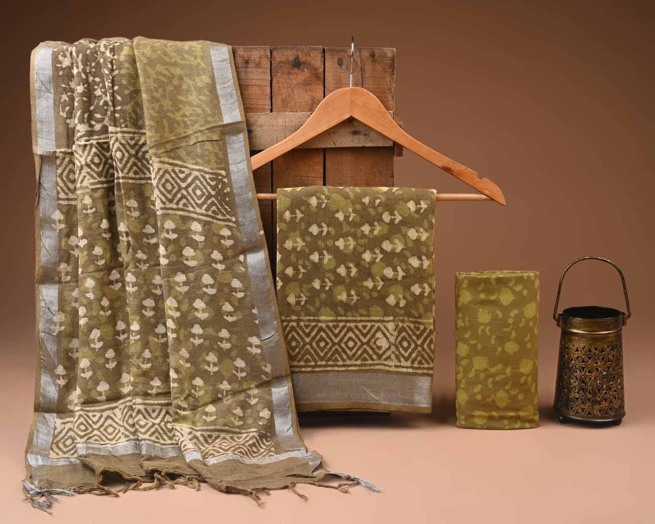 Premium Linen‑Cotton Suit with Zari Border (BACLS22)