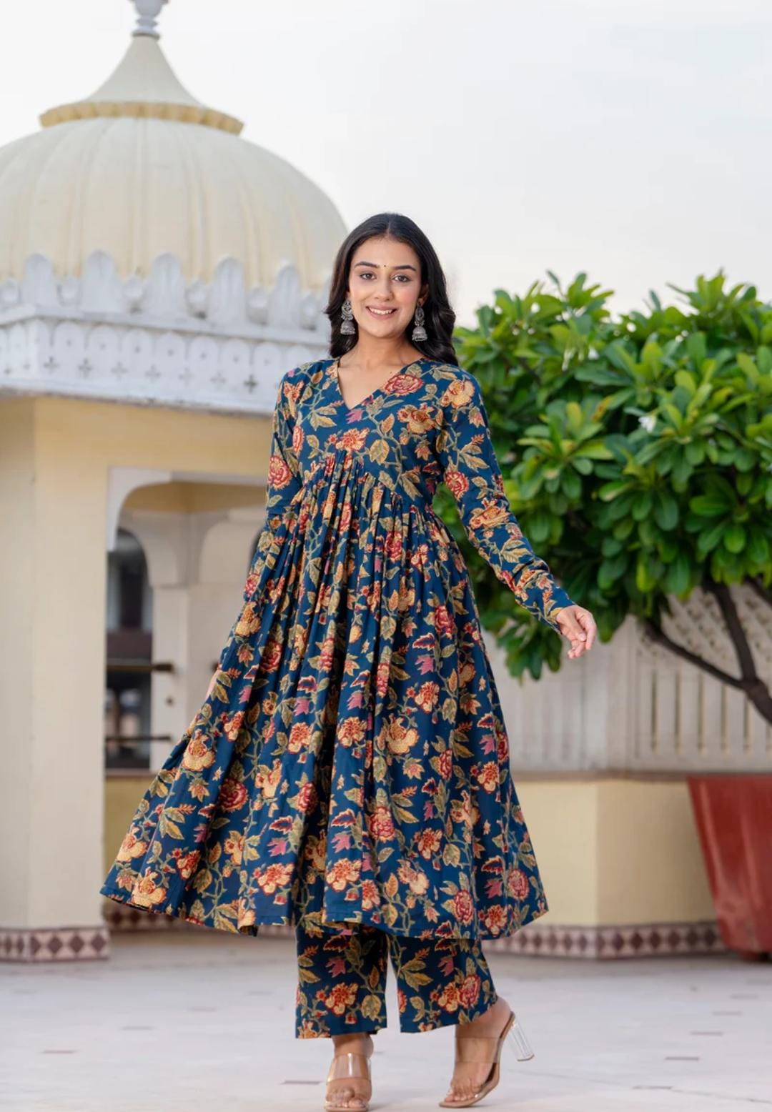 COTTON ANARKALI SUIT SETS BEAUTIFUL NECK LINE & ON NECK