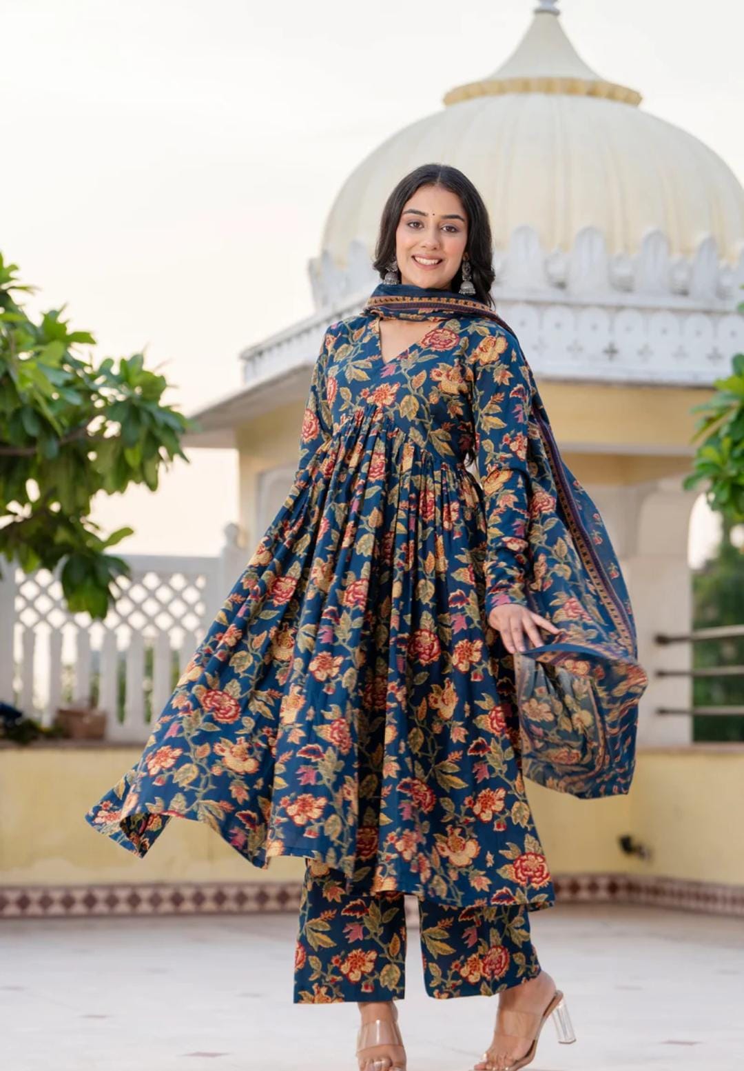 COTTON ANARKALI SUIT SETS BEAUTIFUL NECK LINE & ON NECK